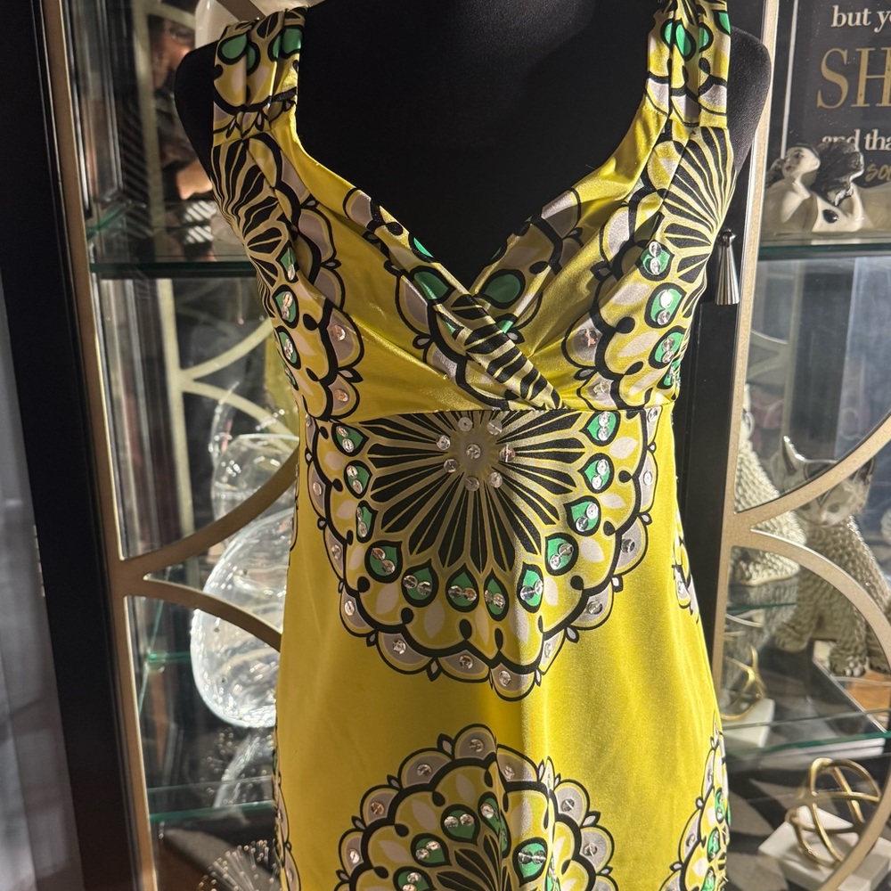 INC women’s yellow medallion & sequin print top size SP
